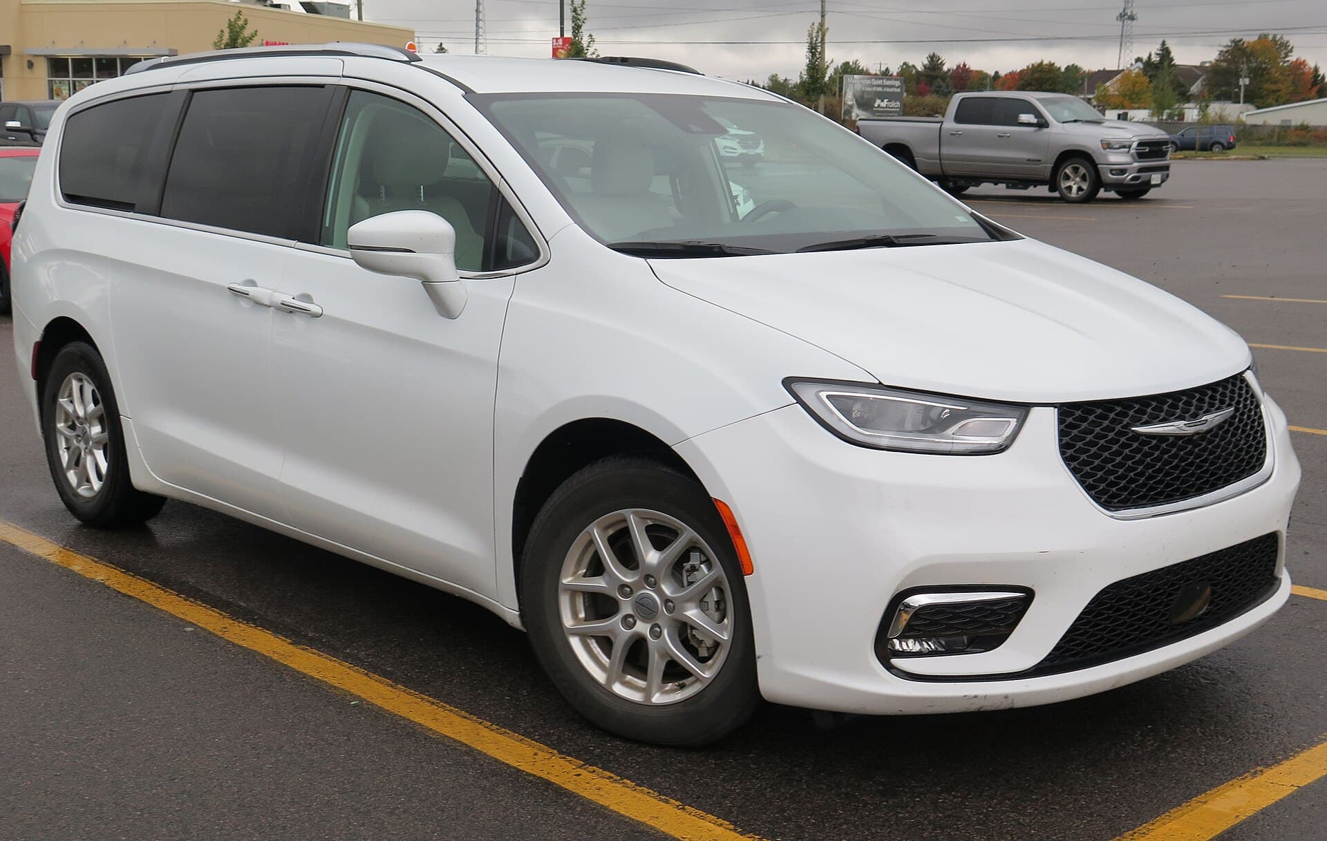 2024 Chrysler Pacifica — 2021 Chrysler Pacifica Touring L photographed in Sault Ste. Marie, Ontario, Canada