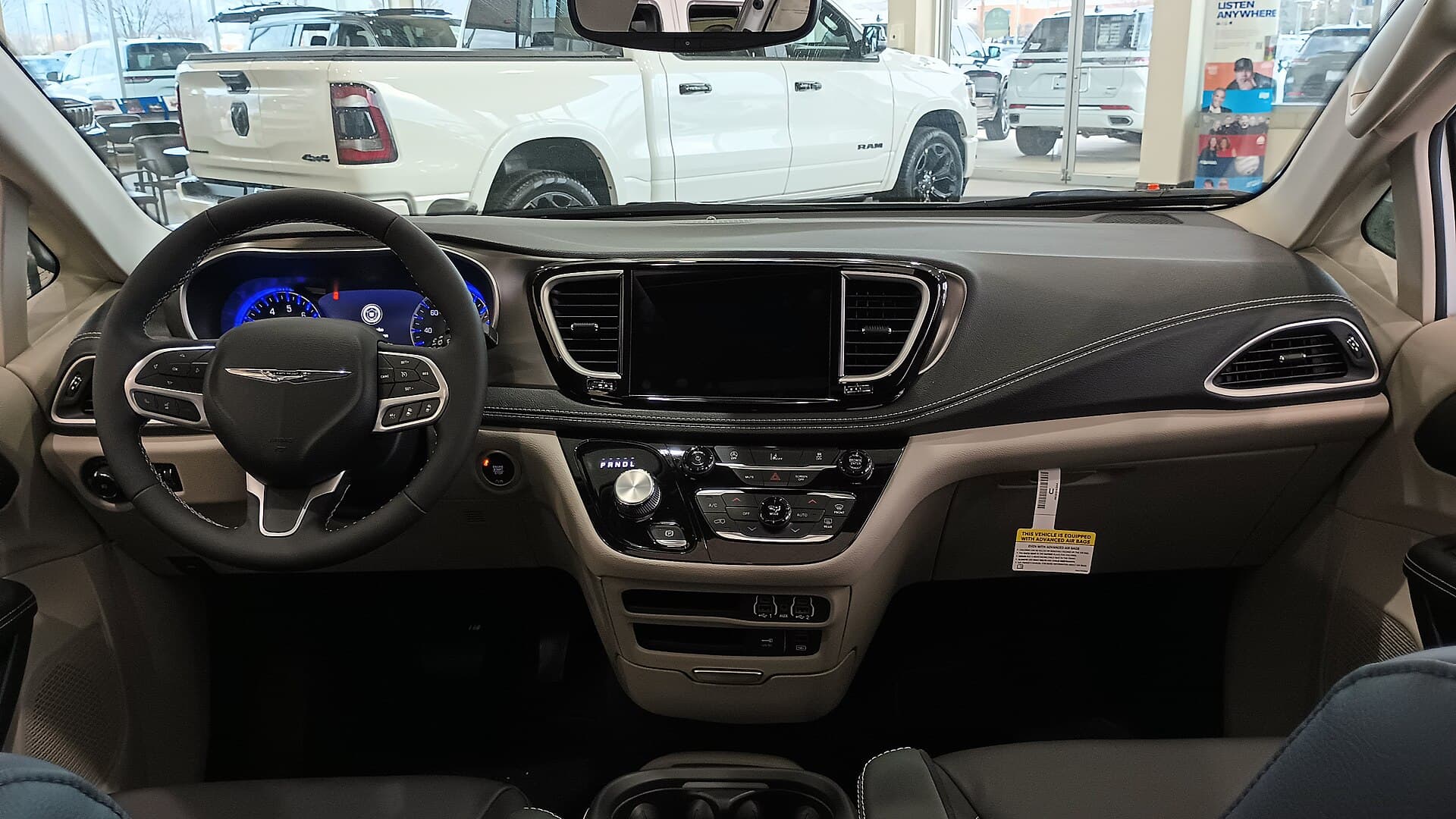 2024 Chrysler Pacifica — Dashboard of a 2022 Chrysler Pacifica Touring L minivan