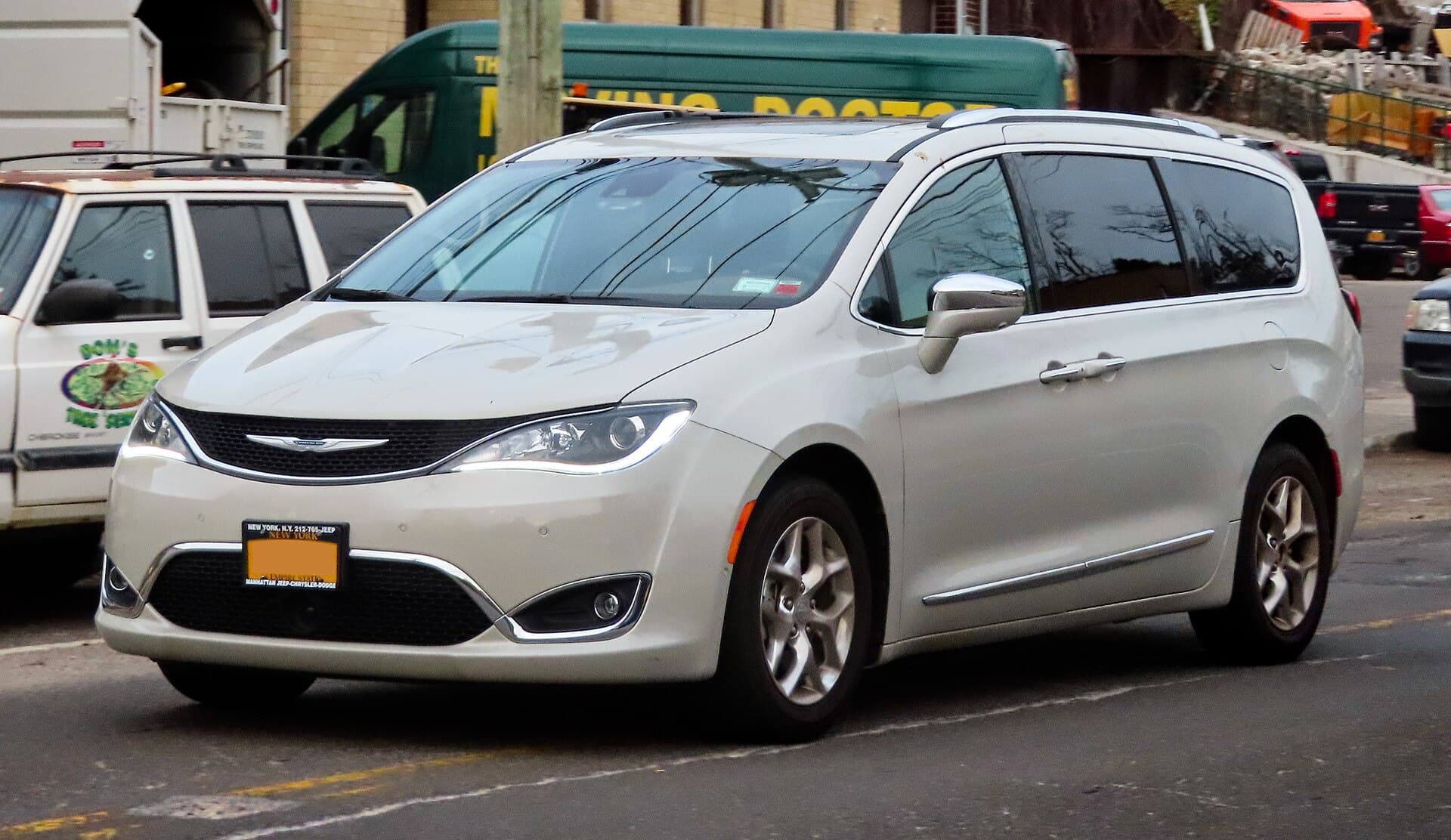 2024 Chrysler Pacifica — A 2017 Chrysler Pacifica photographed in Port Washington, New York, USA