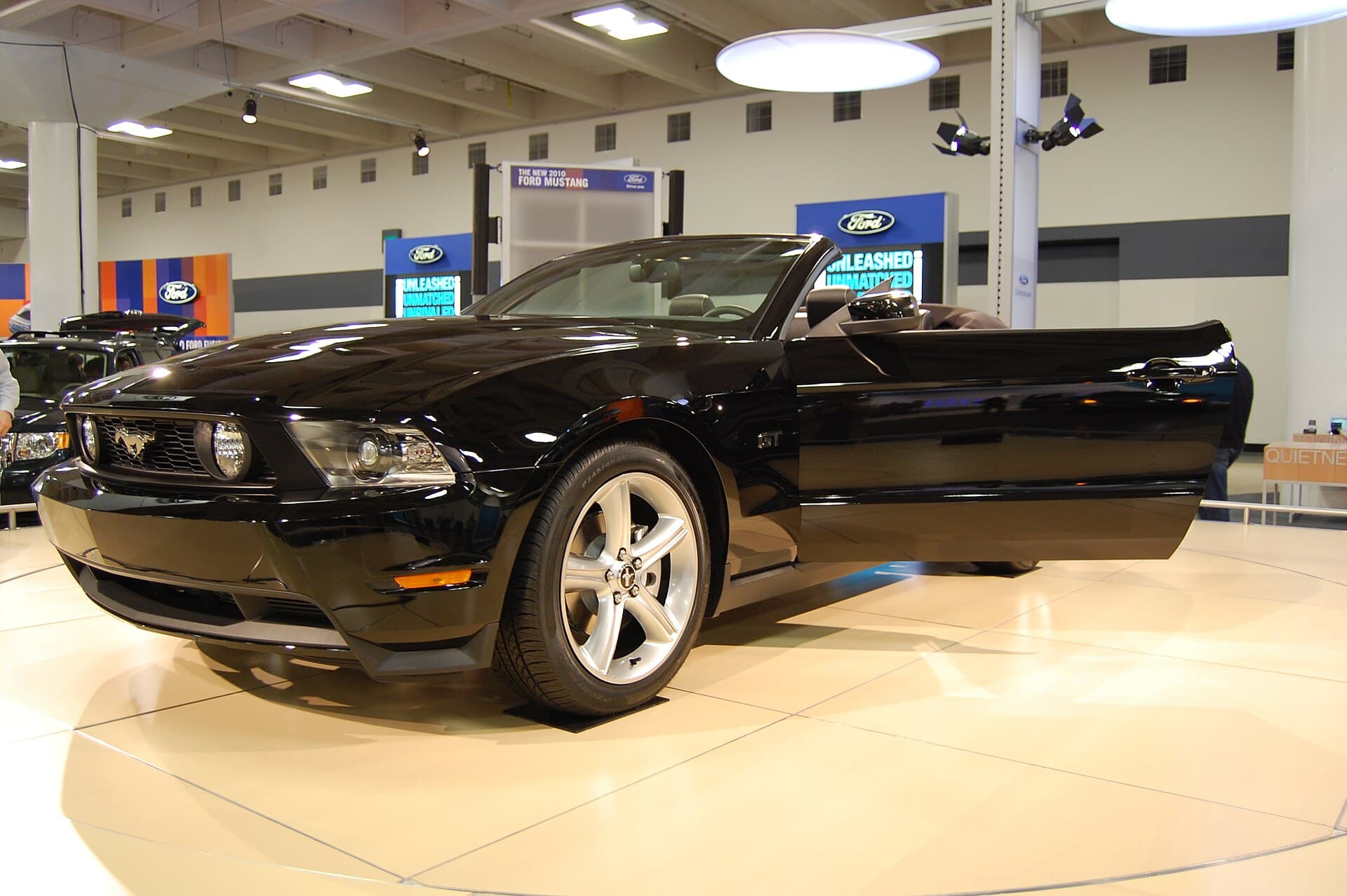 2013 Ford Mustang Convertible — San Francisco International Auto Show 2008
